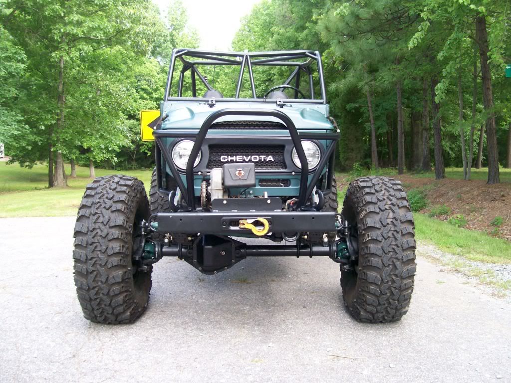 pics of full size axles under fj40 Pirate 4x4